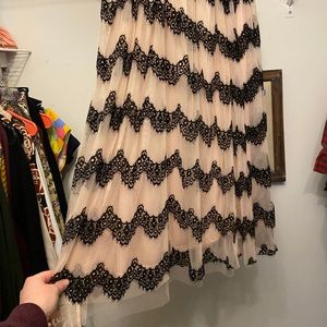 Lace skirt